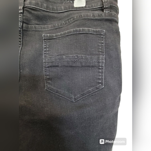 Soho Jeans New York & Co Denim Bermuda Shorts Sz 14 - Picture 4 of 7